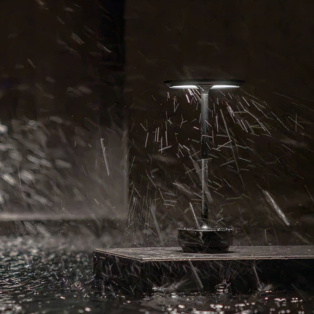 Minimalistisk Bordlampe med Varmt Lys og Elegant Design