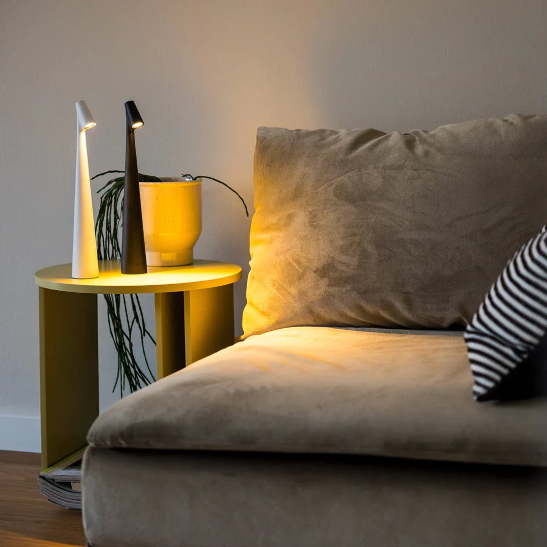 Minimalistisk Touch Bordlampe med Moderne Design