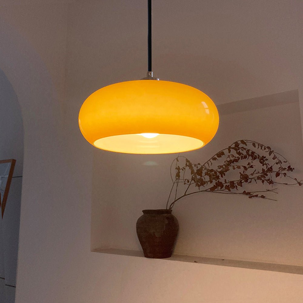 Nowoczesna elegancka lampa wisząca do przytulnej atmosfery