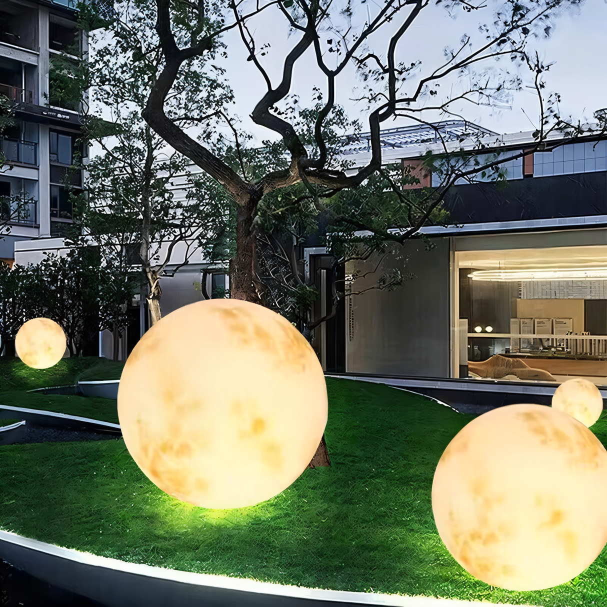 Atmospheric moon lamp for outdoor use – Decorative garden lighting