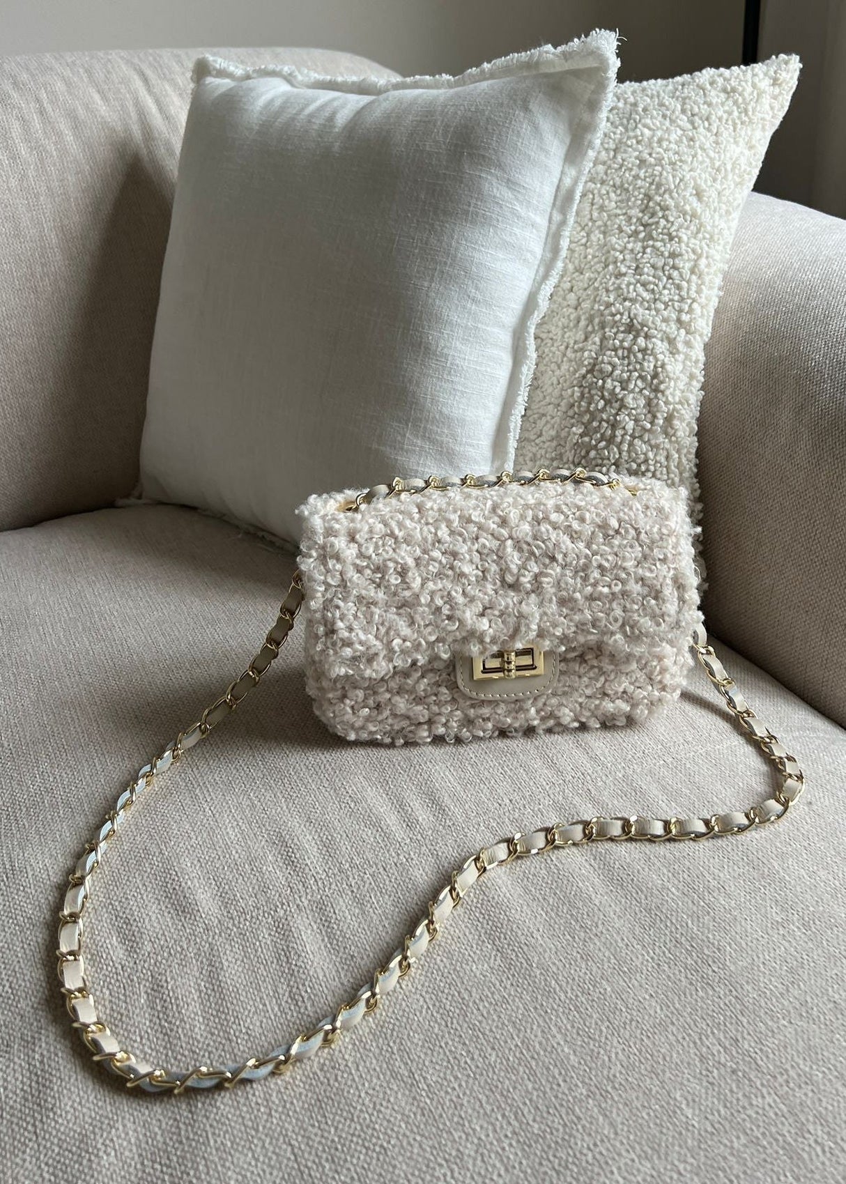 Kompakt Teddy Skuldertaske med Justerbar Rem