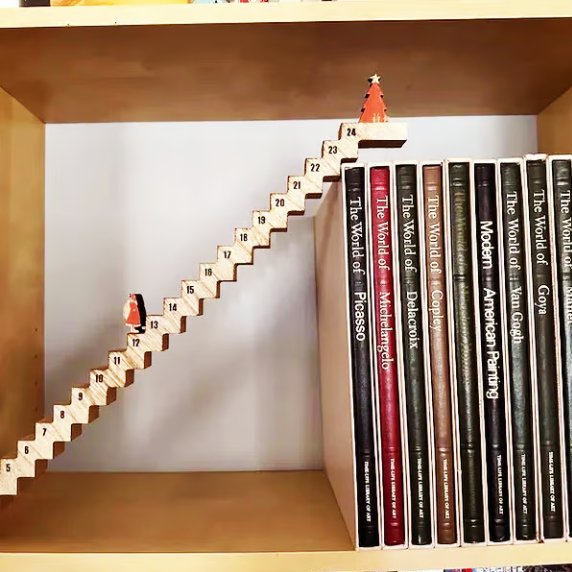 Træ Adventstrap Dekoration – Mini Juletrappe med Figurer