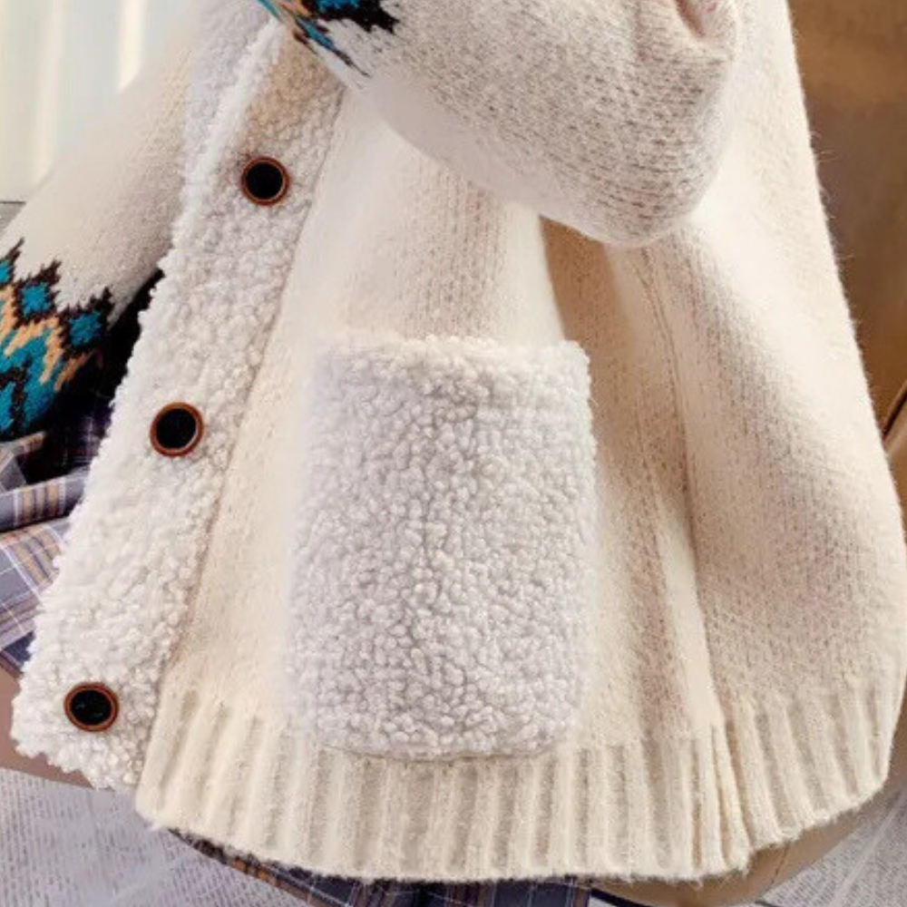 Dame Strikket Cardigan – Varm Vestjakke med Mønster & Lomme Detaljer