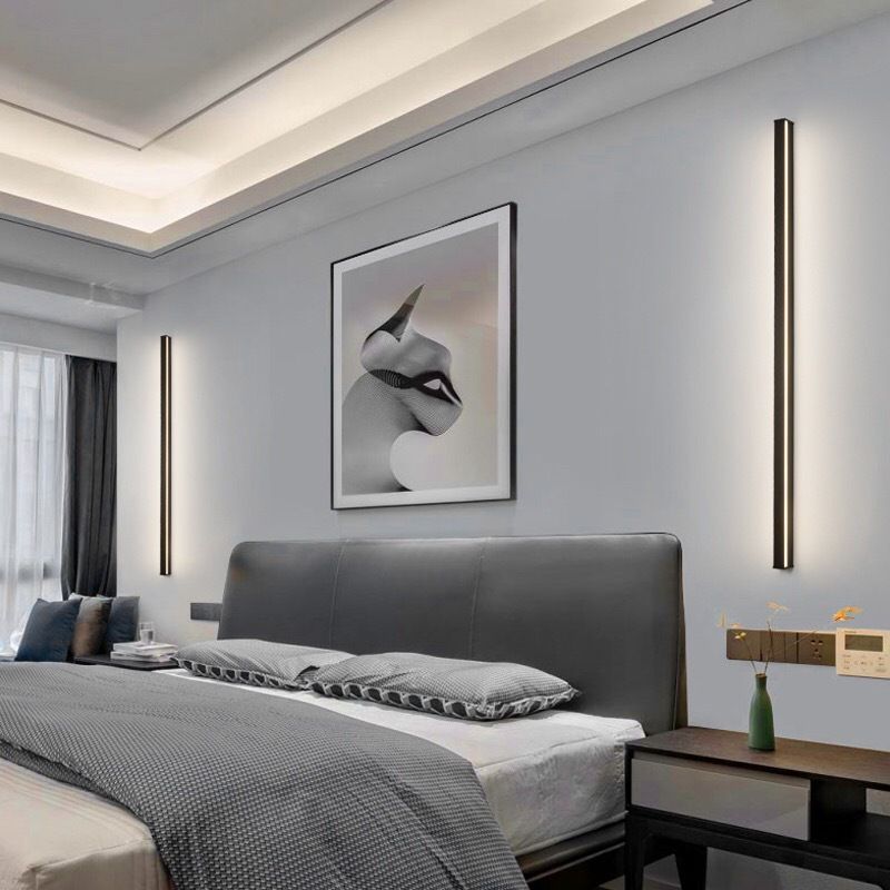 Minimalistyczna liniowa lampa ścienna LED – nowoczesny design w matowej czerni