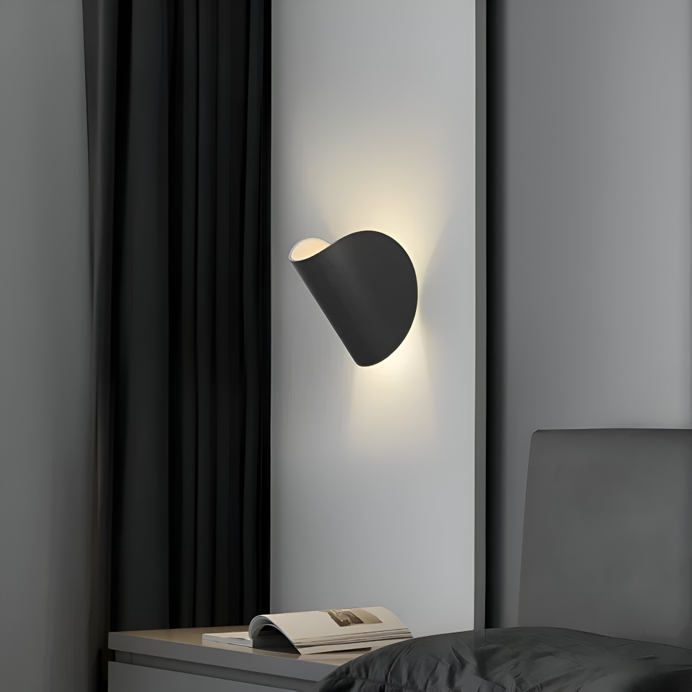 Nowoczesna lampa ścienna – Regulowana lampa LED z minimalistycznym designem