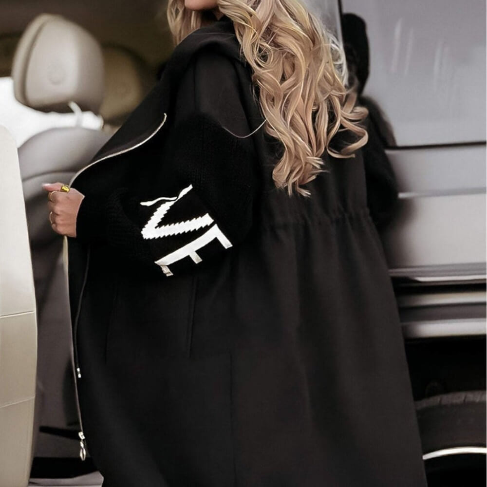 Lang Hvid Frakke med Hætte i Blødt Stof