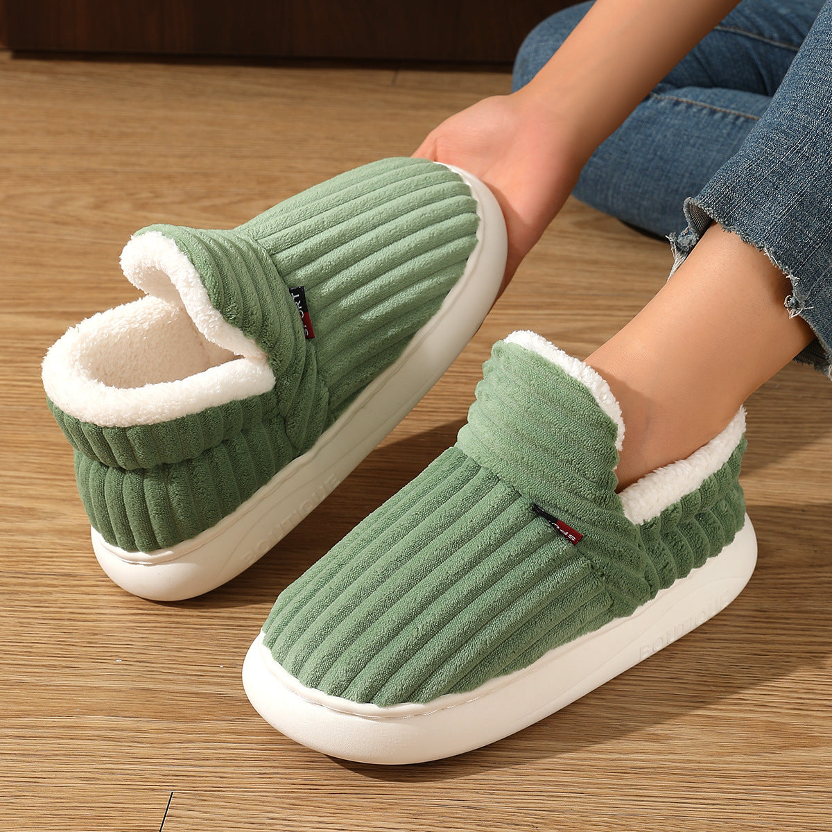 Warm ribbed knitted slippers – Comfortable slippers for the home