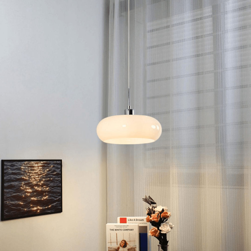 Nowoczesna elegancka lampa wisząca do przytulnej atmosfery