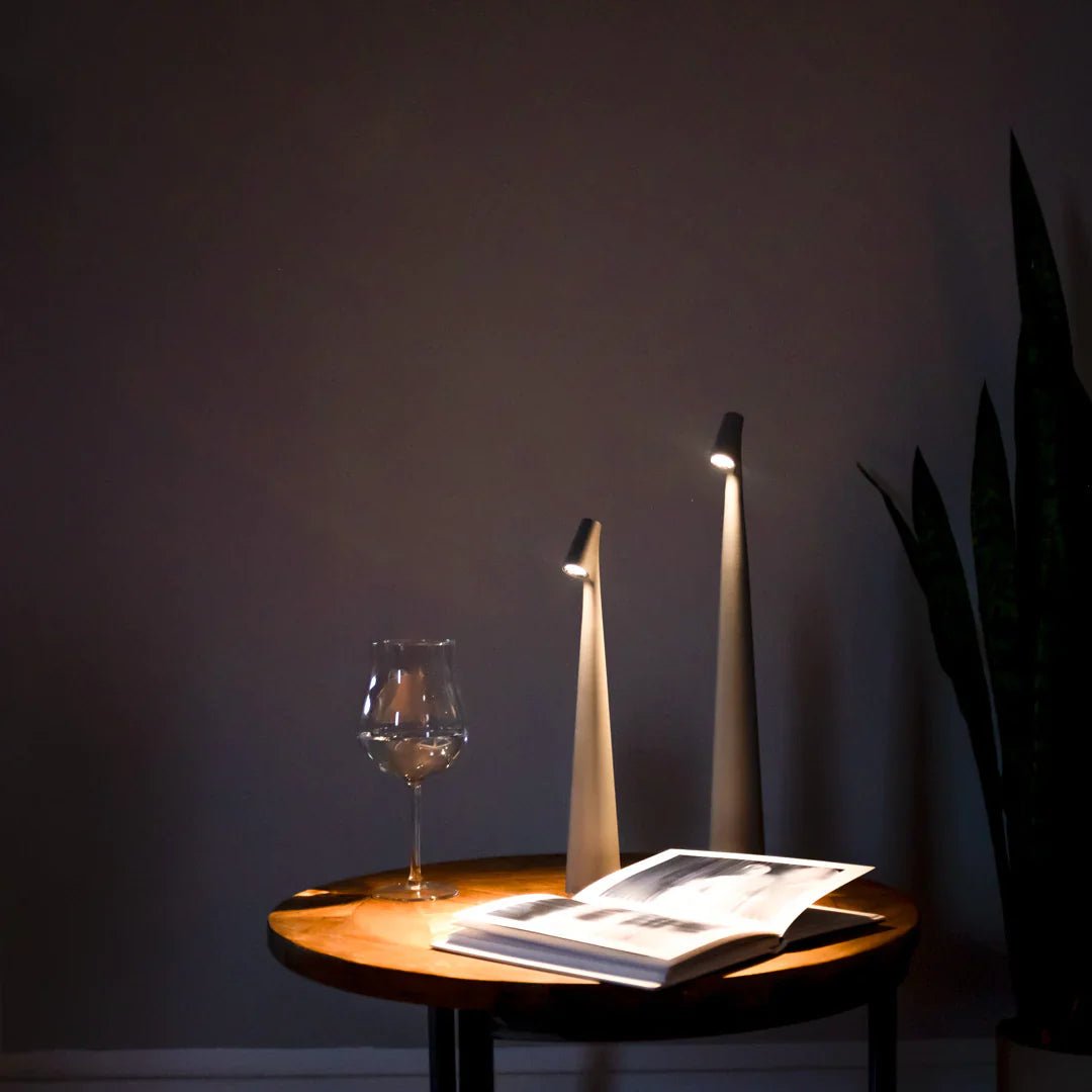 Minimalistisk Touch Bordlampe med Moderne Design