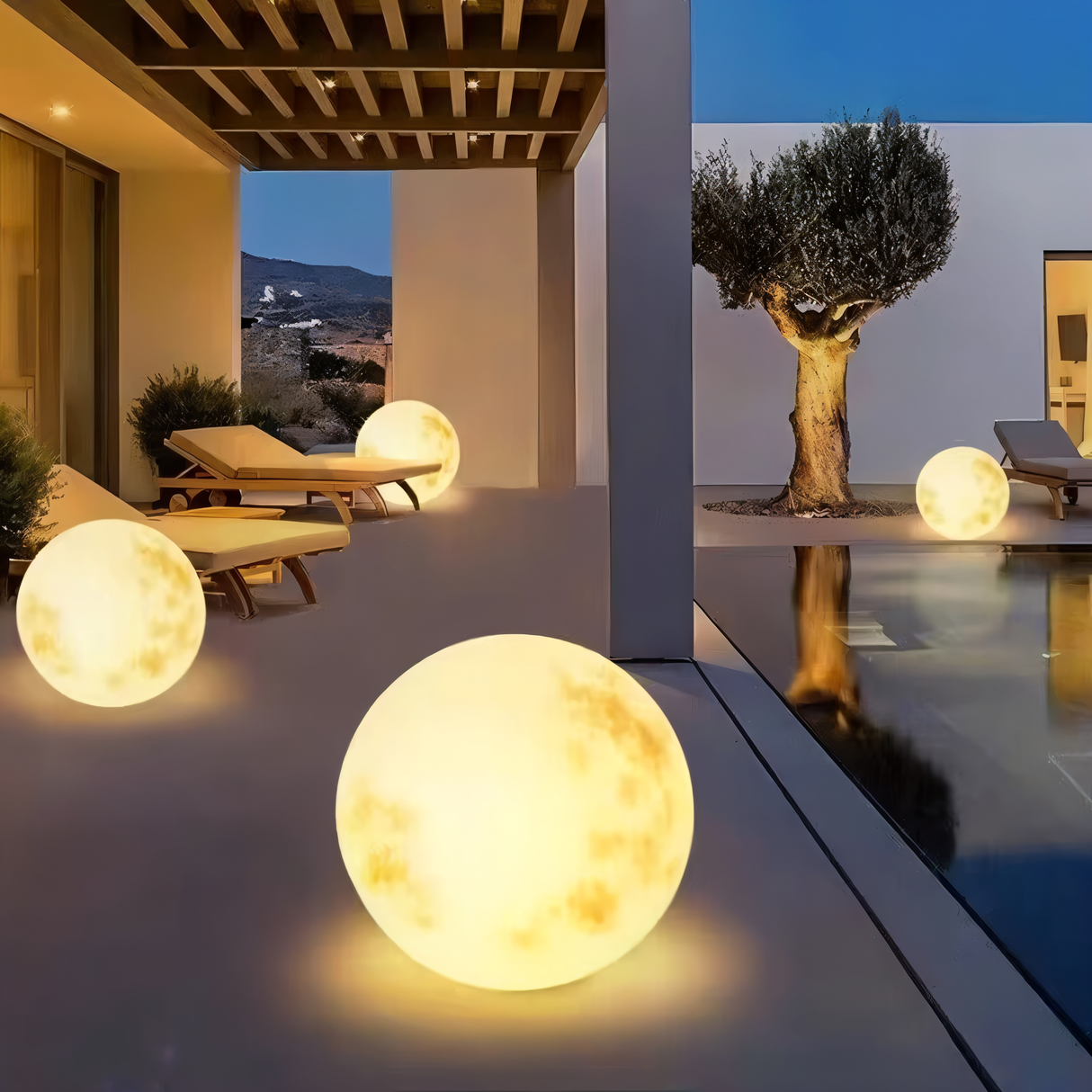 Atmospheric moon lamp for outdoor use – Decorative garden lighting