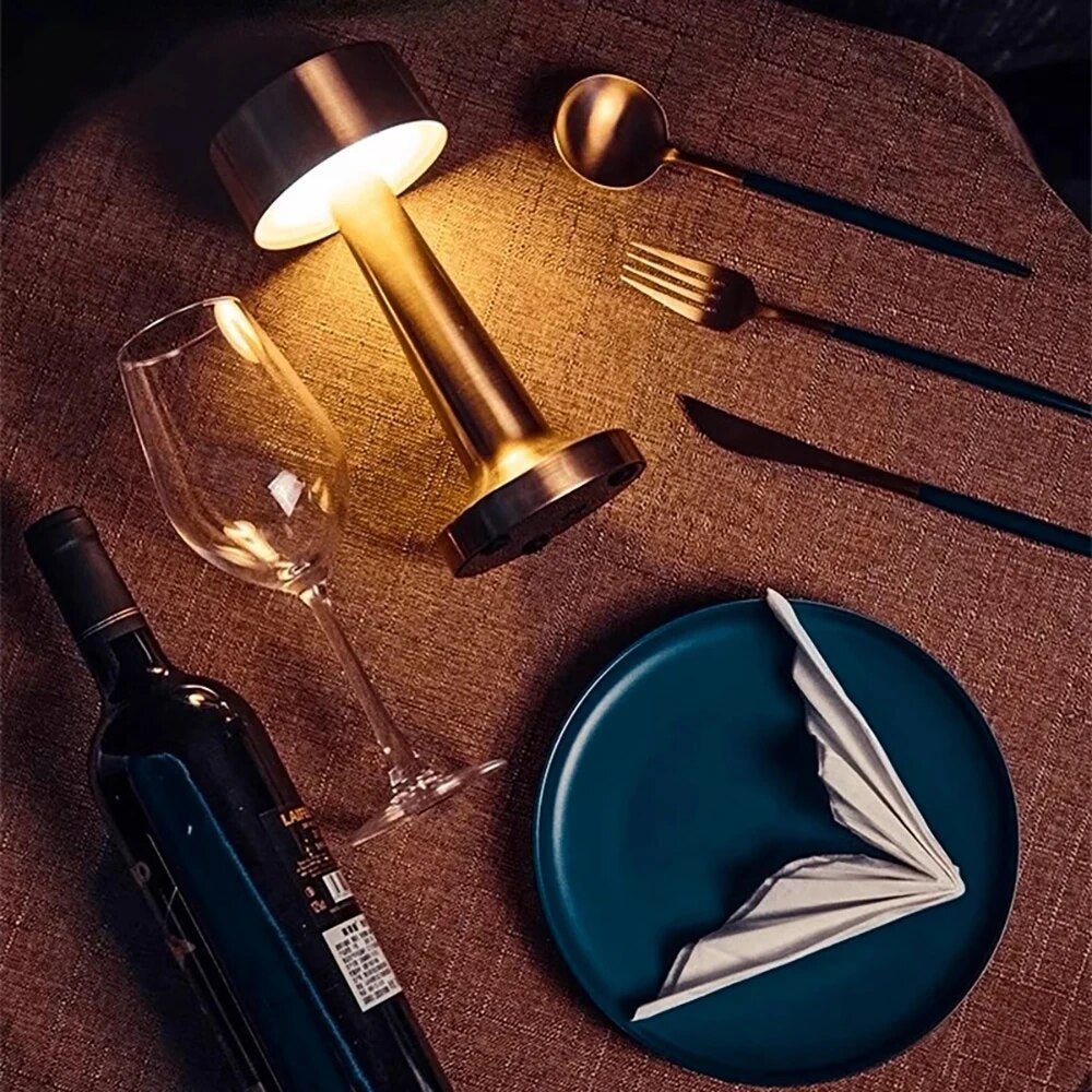 Trådløs Bordlampe med Moderne LED-Design