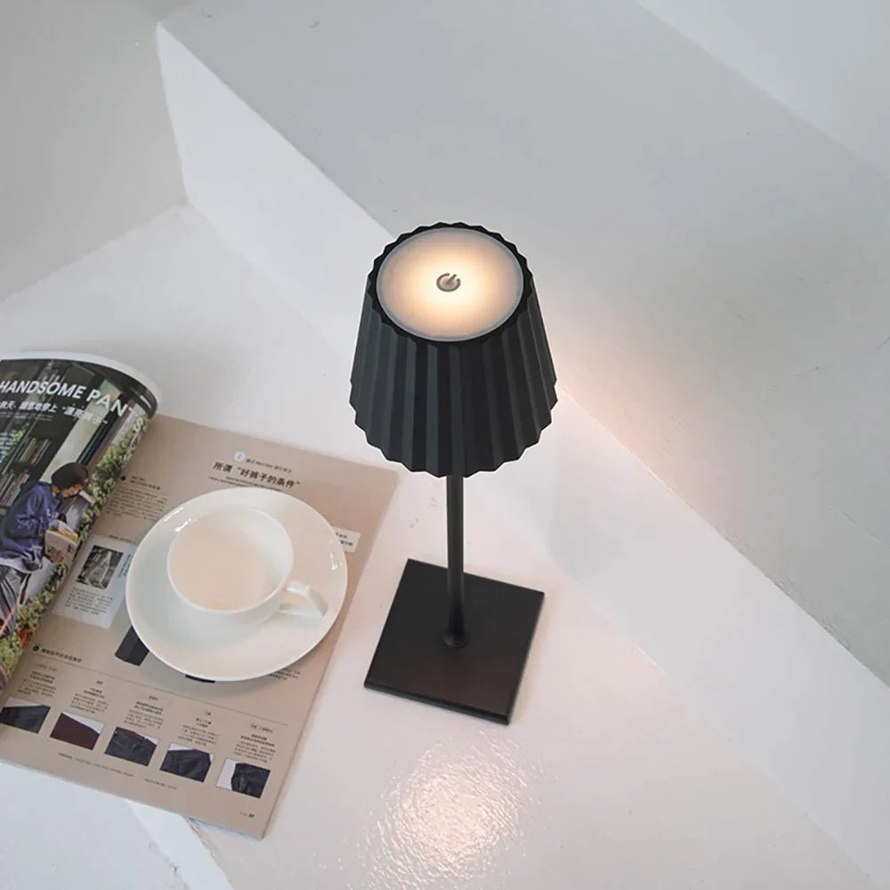 Trådløs Bordlampe med Varmt Lys og Genopladeligt Batteri