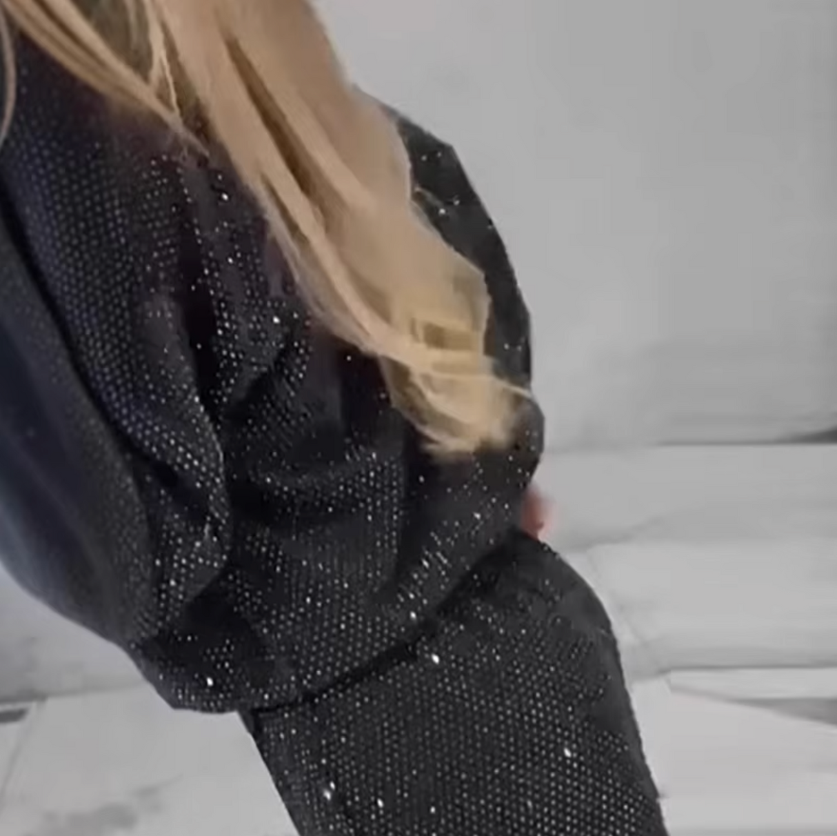 Dame Glansende To-Delte Sæt – Pullover med Rund Hals og Bukser