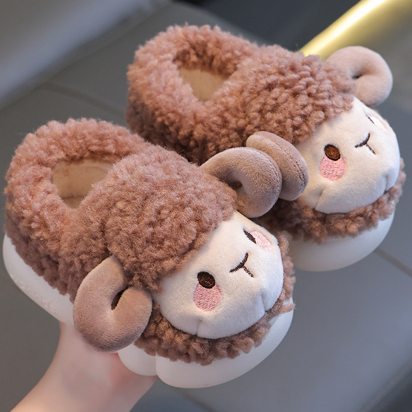 Plush Animal Slippers – Warm Children's Booties with Cute Design