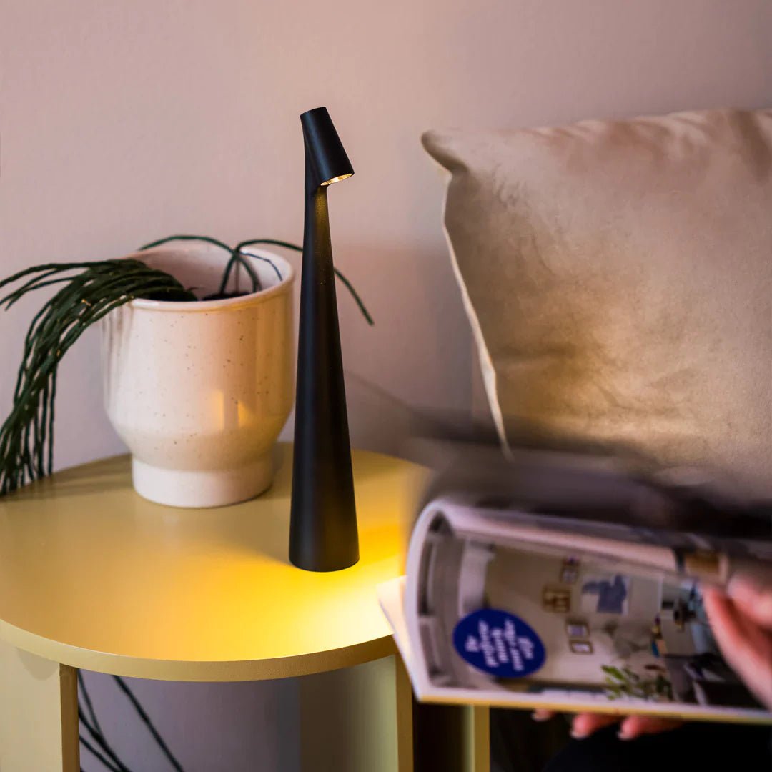 Minimalistisk Touch Bordlampe med Moderne Design