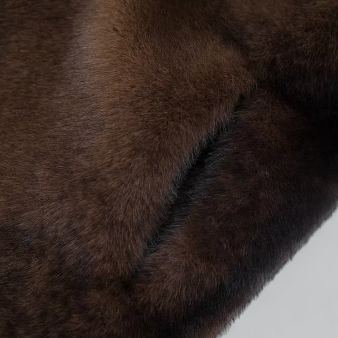 Dame Lang Faux Fur Jakke – Luksus Vinterfrakke med Elegant Look