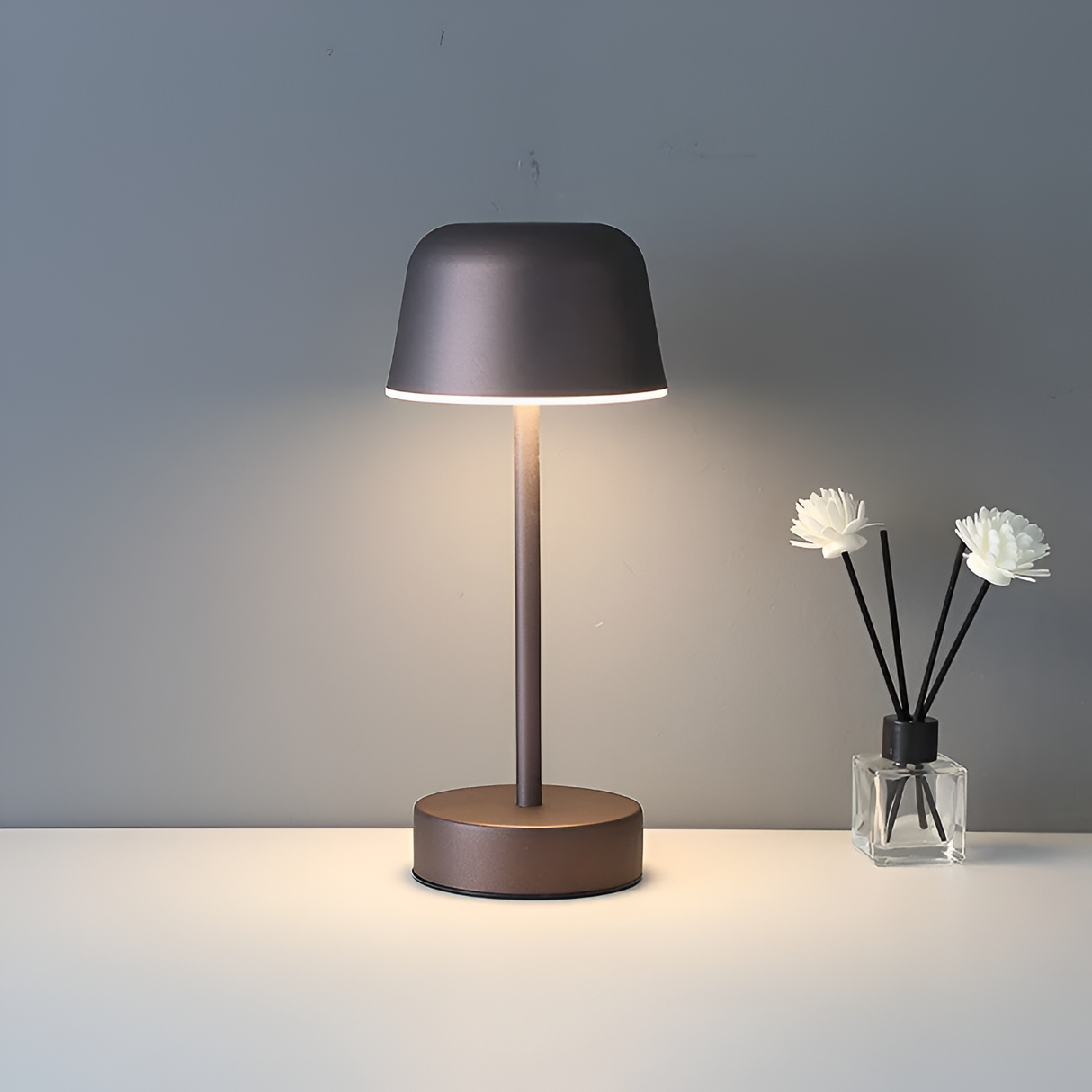 Trådløs LED Bordlampe med Retro Design