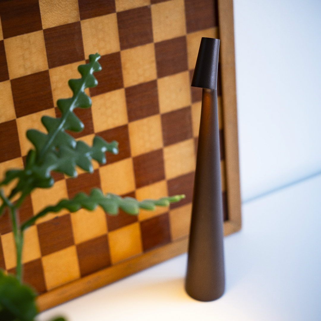 Minimalistische LED Tischlampe – Modernes Kabelloses Designlampe