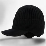 Gestrickte Wintermütze mit Schirm – warm und stilvoll für kalte Tage