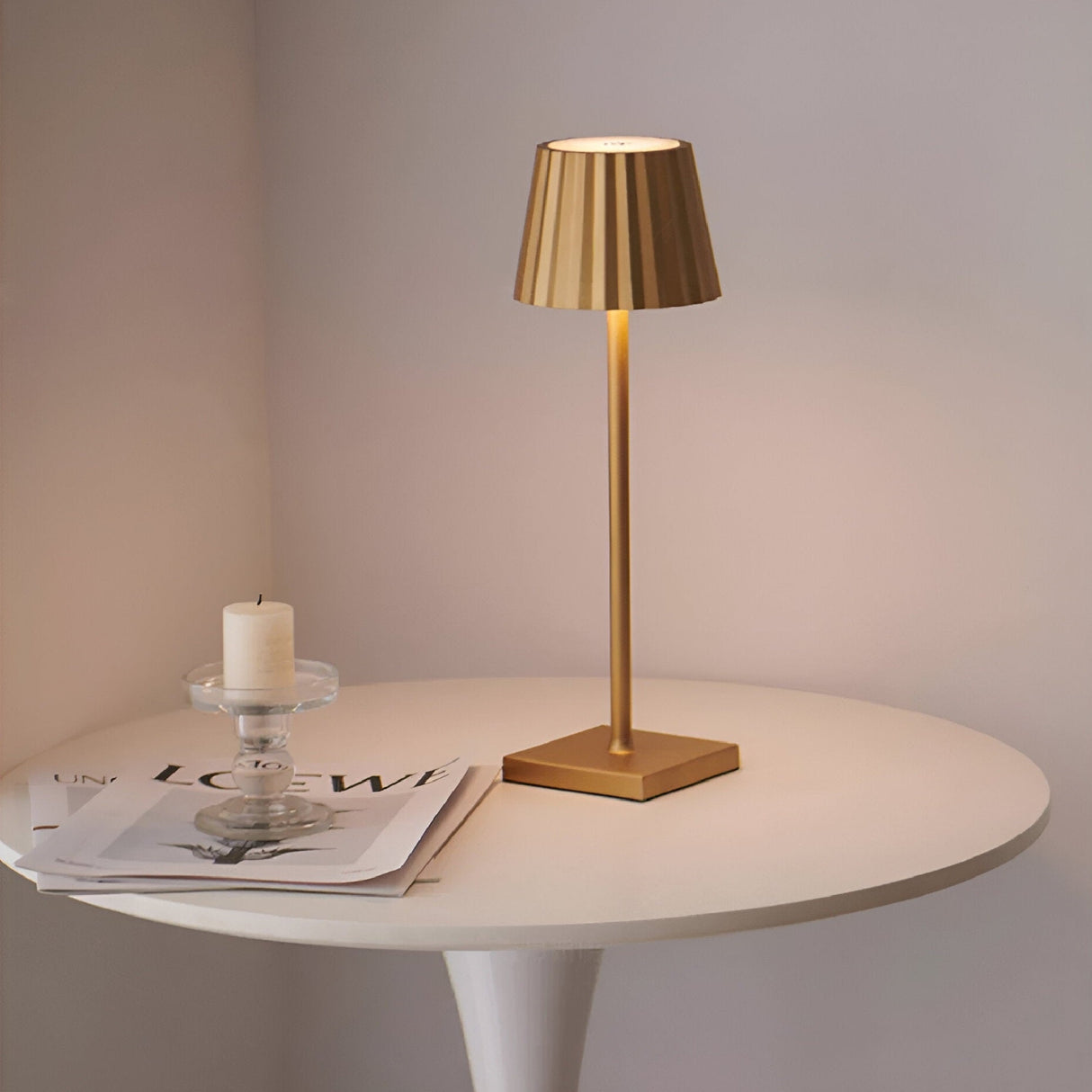 Trådløs LED Bordlampe med Touchbetjening