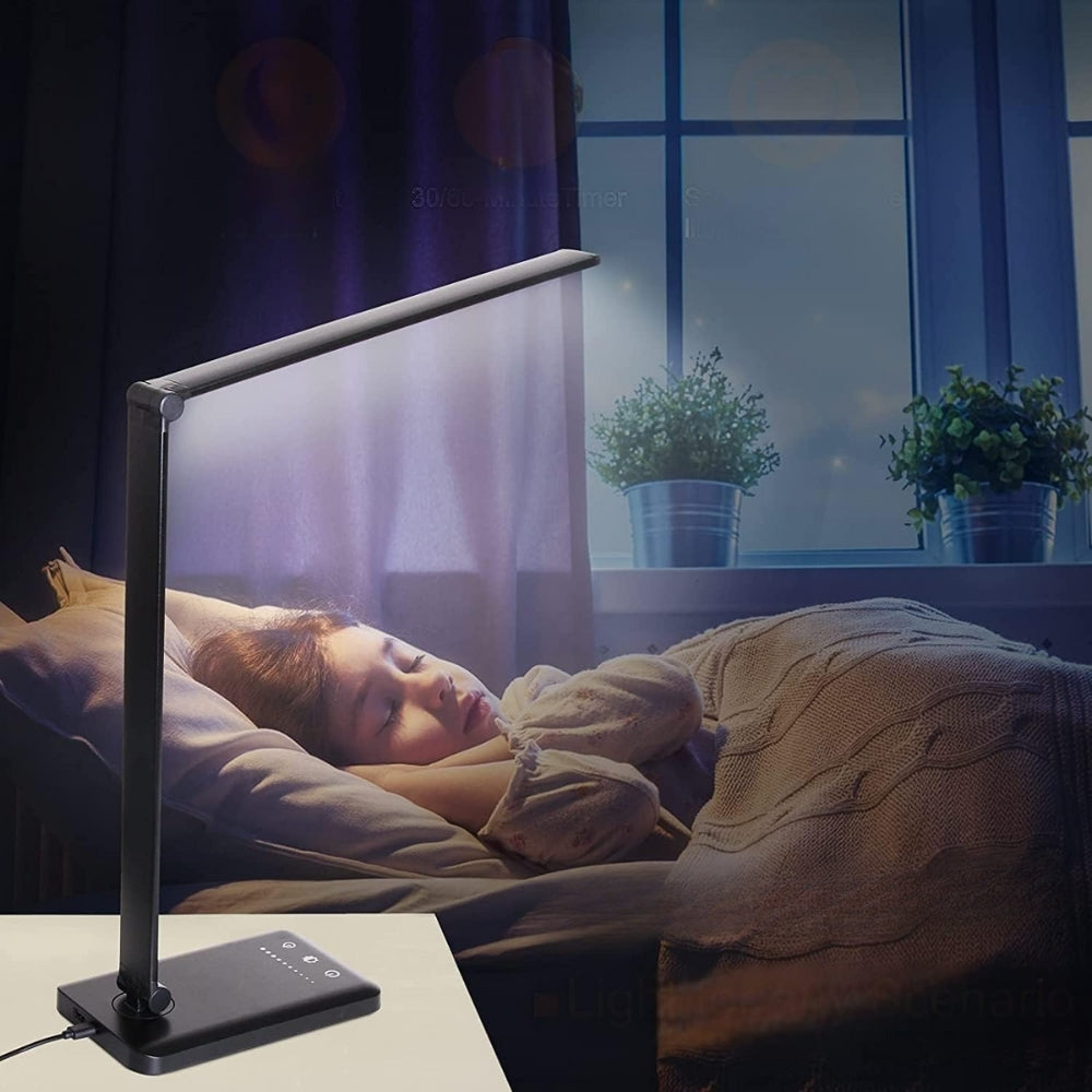 LED skrivebordslampe med trådløs oplader og justerbar lysstyrke