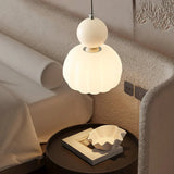 Elegant Hængelampe i Cremefarvet Art Deco Stil