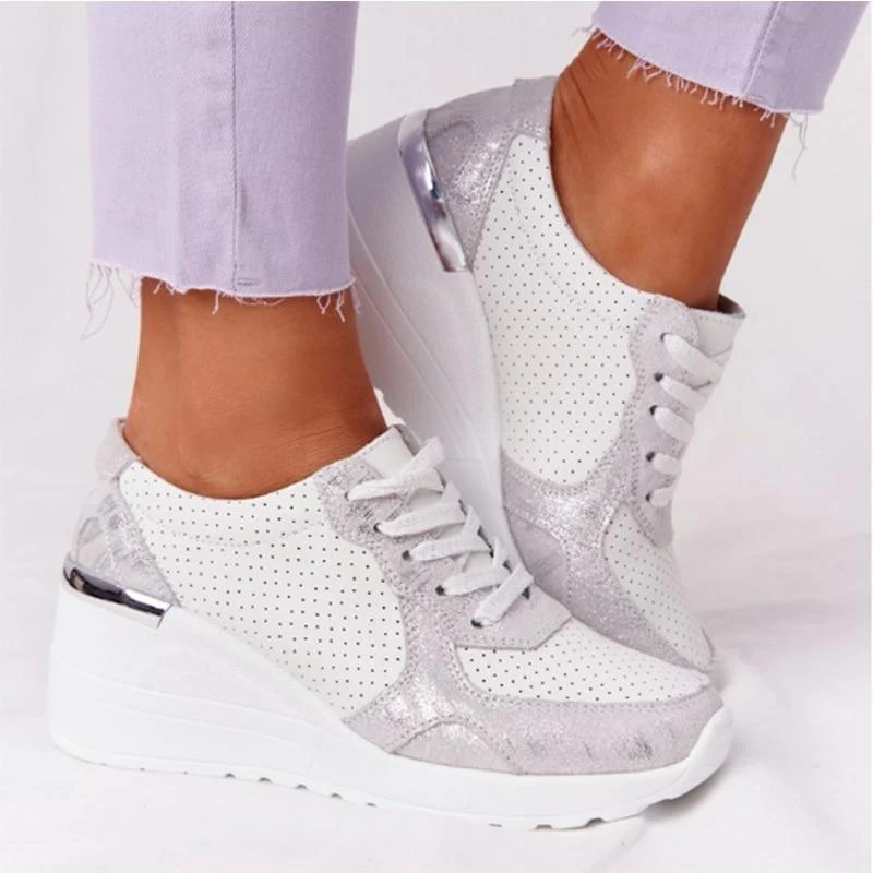 Stilfulde Sneakers med Kilehæl og Ventilation