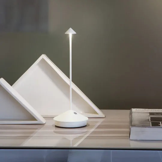 Trådløs LED Bordlampe med Dæmpbart Lys