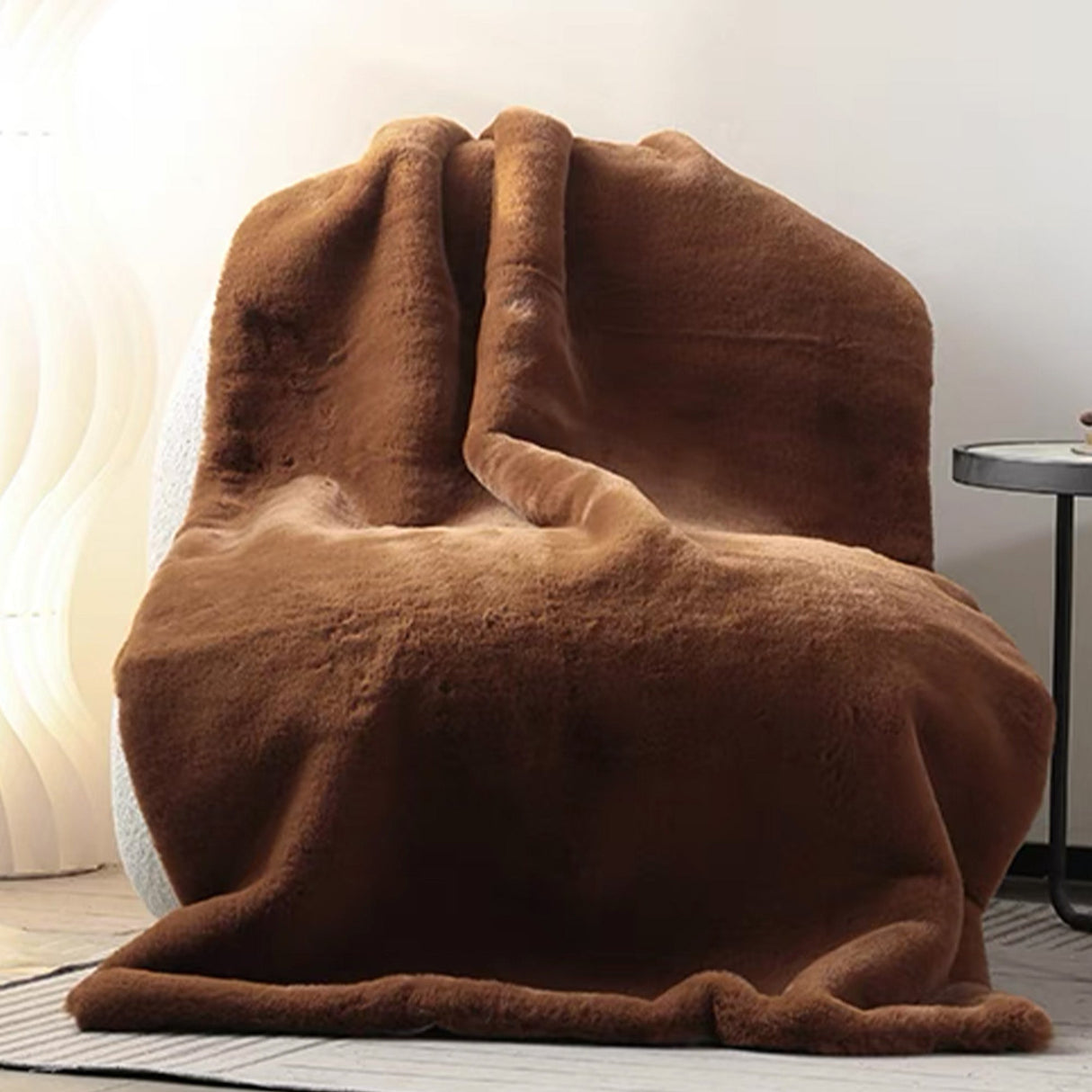 Blødt fleece tæppe – Varmt og stilfuldt tæppe i brun