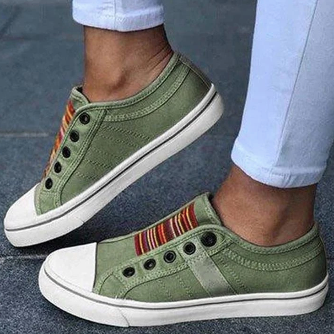 Casual slip-on sneakers med skridsikker sål og komfort