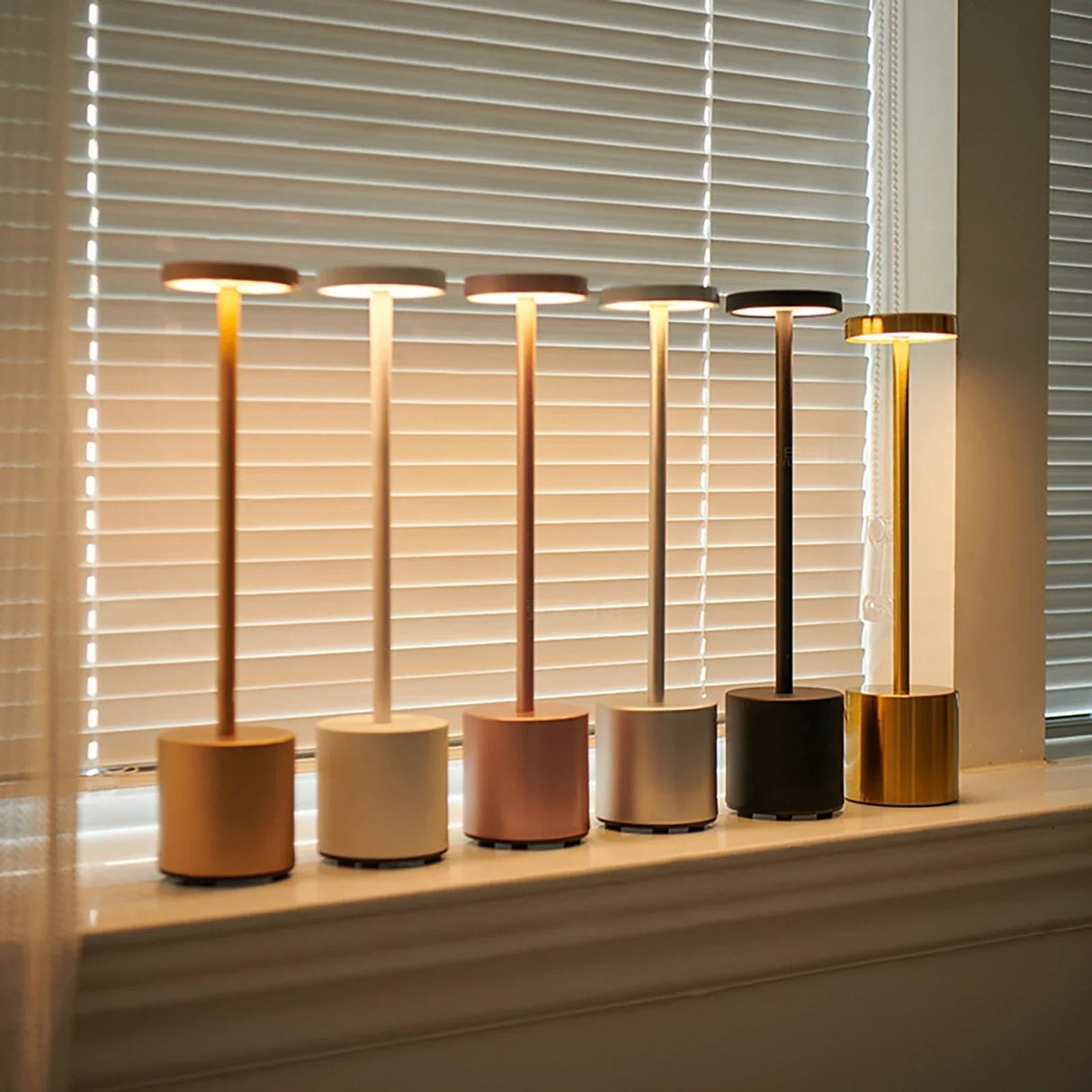 Trådløs Touch Bordlampe med Varmt Lys