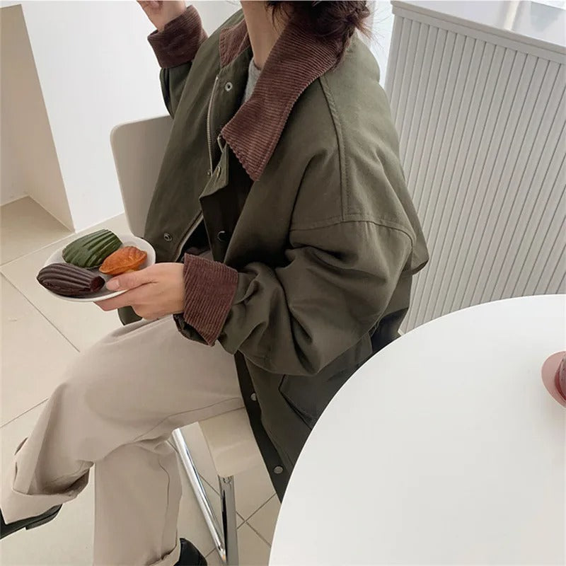 Dame overgangsjakke med hætte – vandafvisende, åndbar og stilfuld