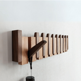 Træknagerække med Magnetiske Kroge og Klavertangent Design