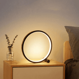 Moderne bordlampe med touch-funktionalitet og energieffektivitet