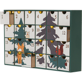 Dekorativer Adventskalender mit Fächern und Winterdesign