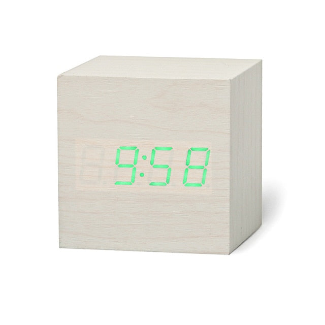Digital LED Ur med Temperatur- og Datovisning