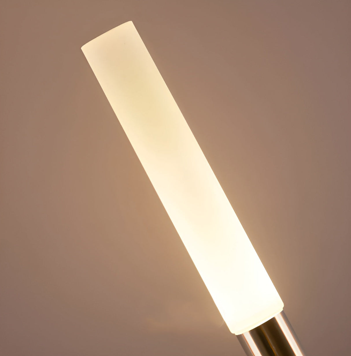 Solenergi LED Udendørsbelysning - Nem Installation