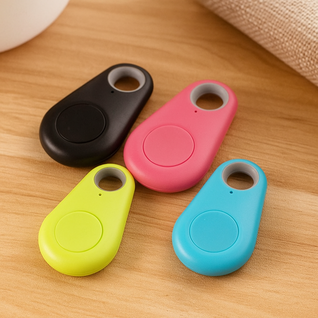 Mini GPS Tracker til Børn, Kæledyr og Biler - Realtidssporing og Kompakt Design