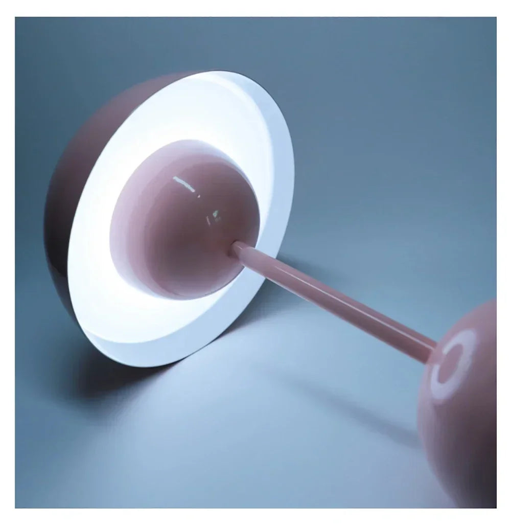 Retro Bordlampe med Nostalgisk Design og Moderne Teknologi