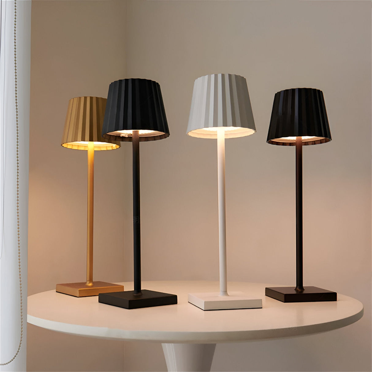 Trådløs LED Bordlampe med Touchbetjening