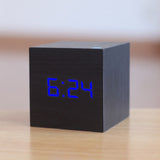 Digital LED Ur med Temperatur- og Datovisning