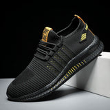 Robuste herresko med snørelukning og sporty outdoor-design