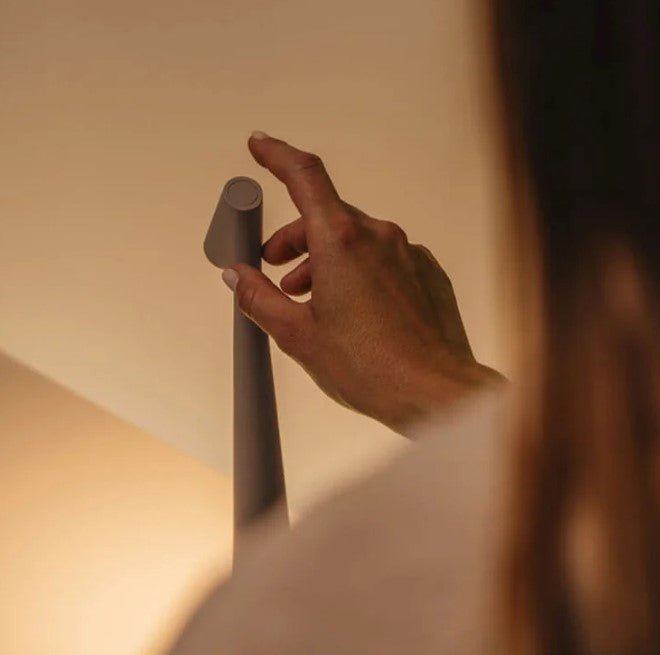 Dæmpbar Trådløs LED Bordlampe | USB Genopladelig | Moderne Design | Touch-funktion