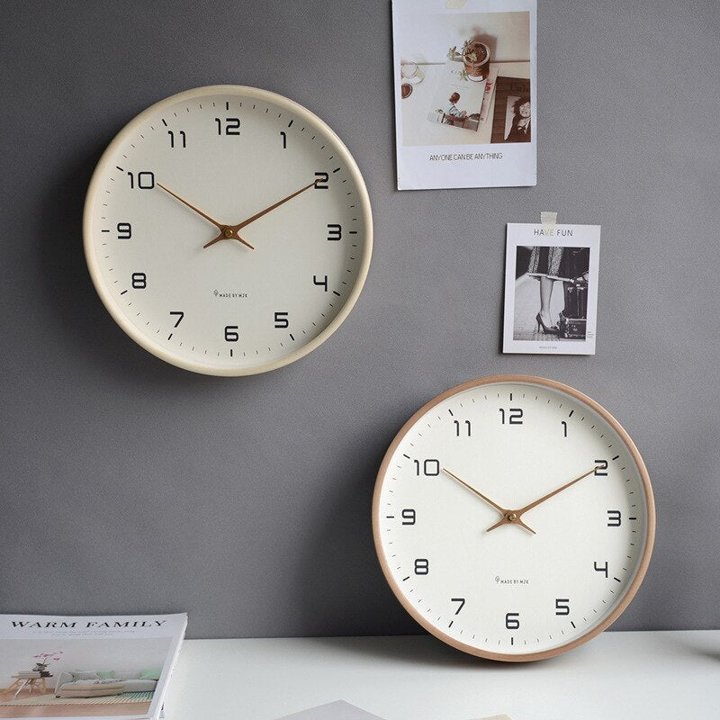 Rund Minimalistisk Skandinavisk Trævægur 30cm