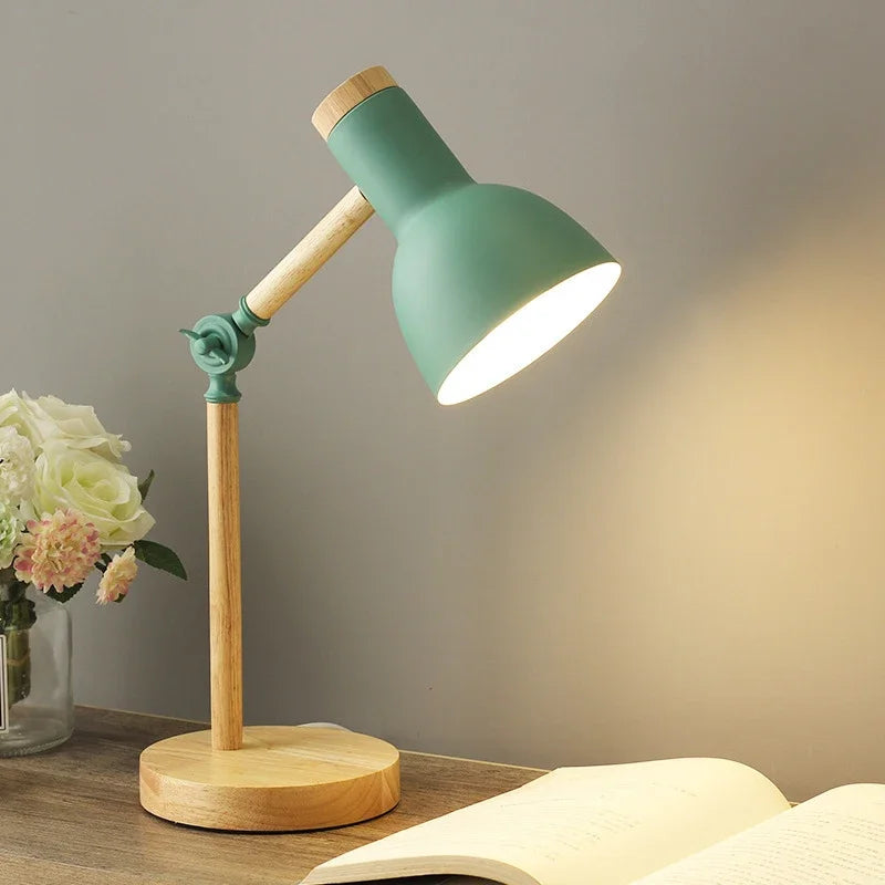 Farvet Træbordlampe med Justerbar Arm