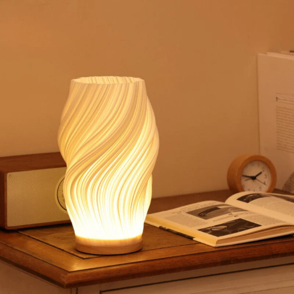 Bordlampe Soveværelse – Moderne LED Natlampe med Bølget Design