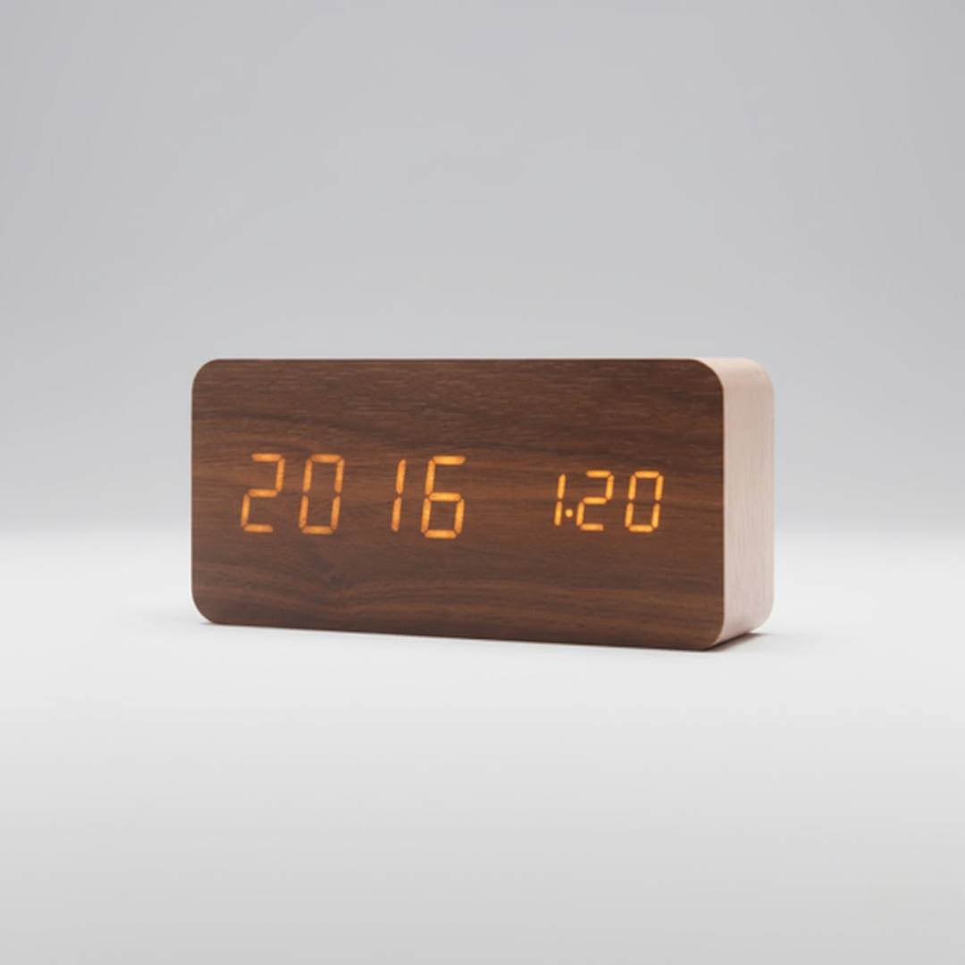 Digitalt Træ LED Ur – Visning af Tid, Dato & Temperatur