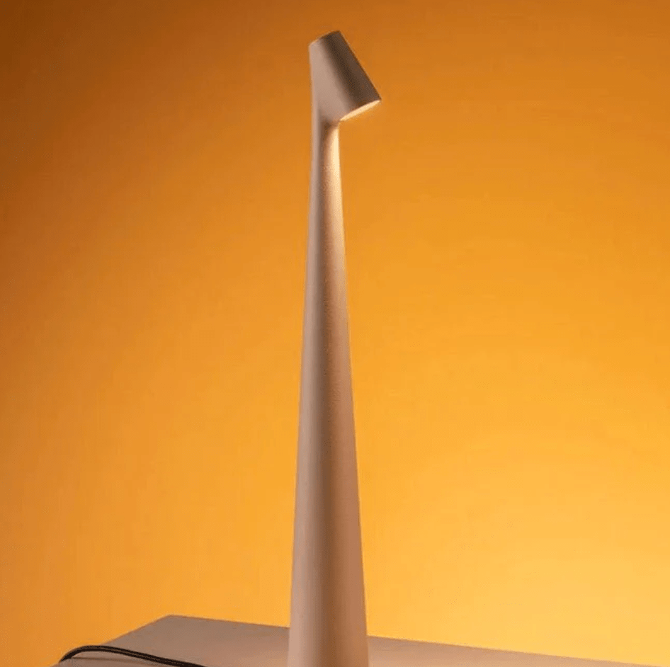 Minimalistisk Touch Bordlampe med Moderne Design