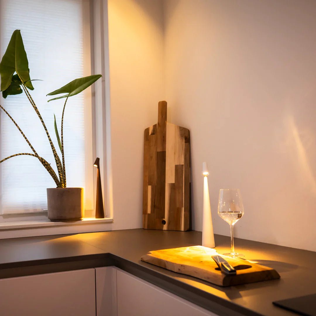 Minimalistisk Touch Bordlampe med Moderne Design