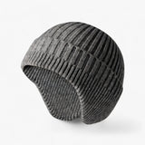 Gestrickte Wintermütze mit Schirm – warm und stilvoll für kalte Tage